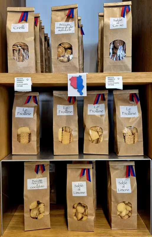 Biscotti della Leventina con burro di caseificio